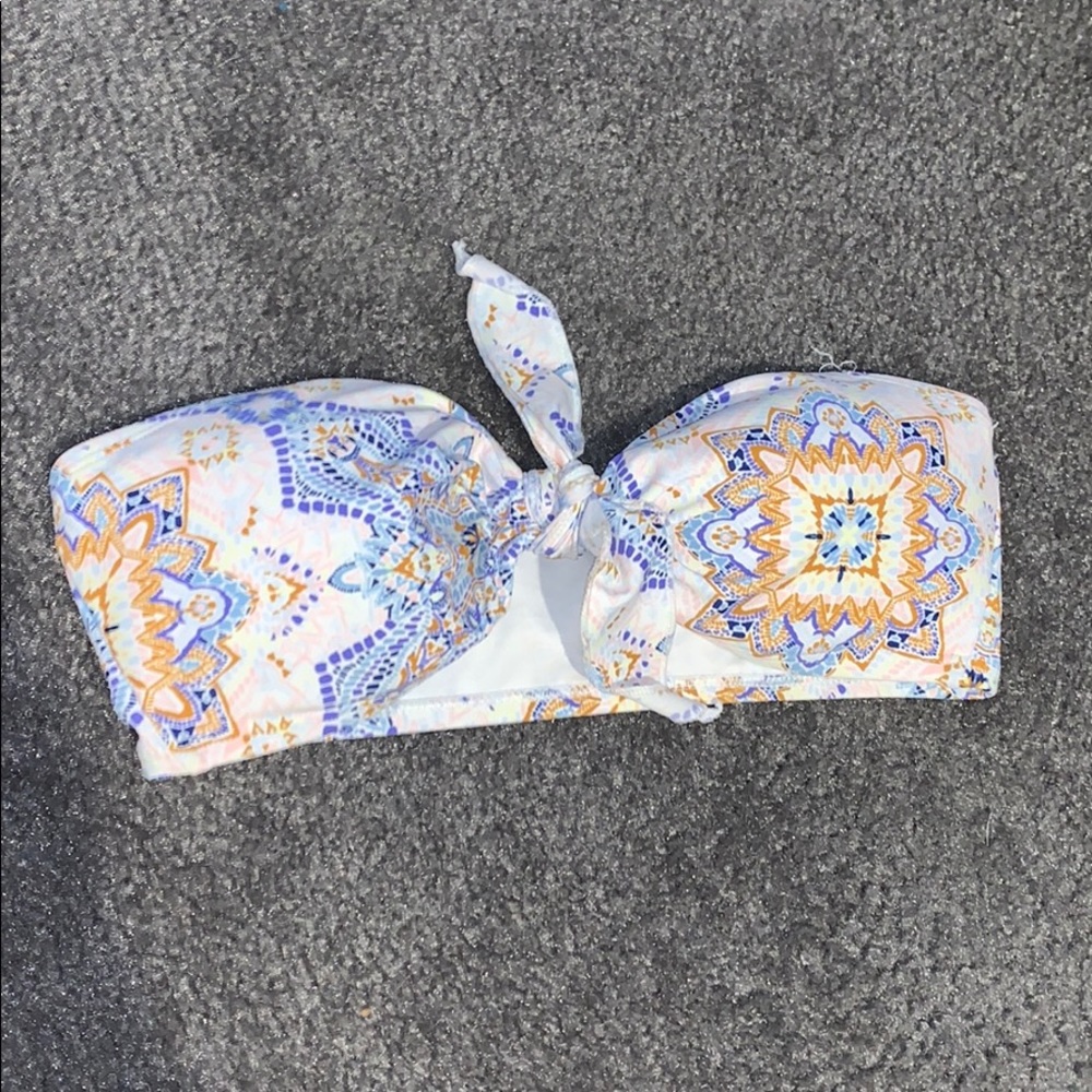 Bathing suit top brand new doesn’t fit